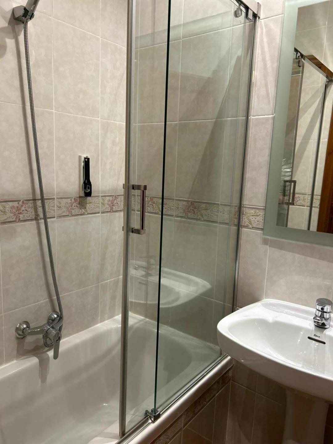 Double Room Private Bathroom