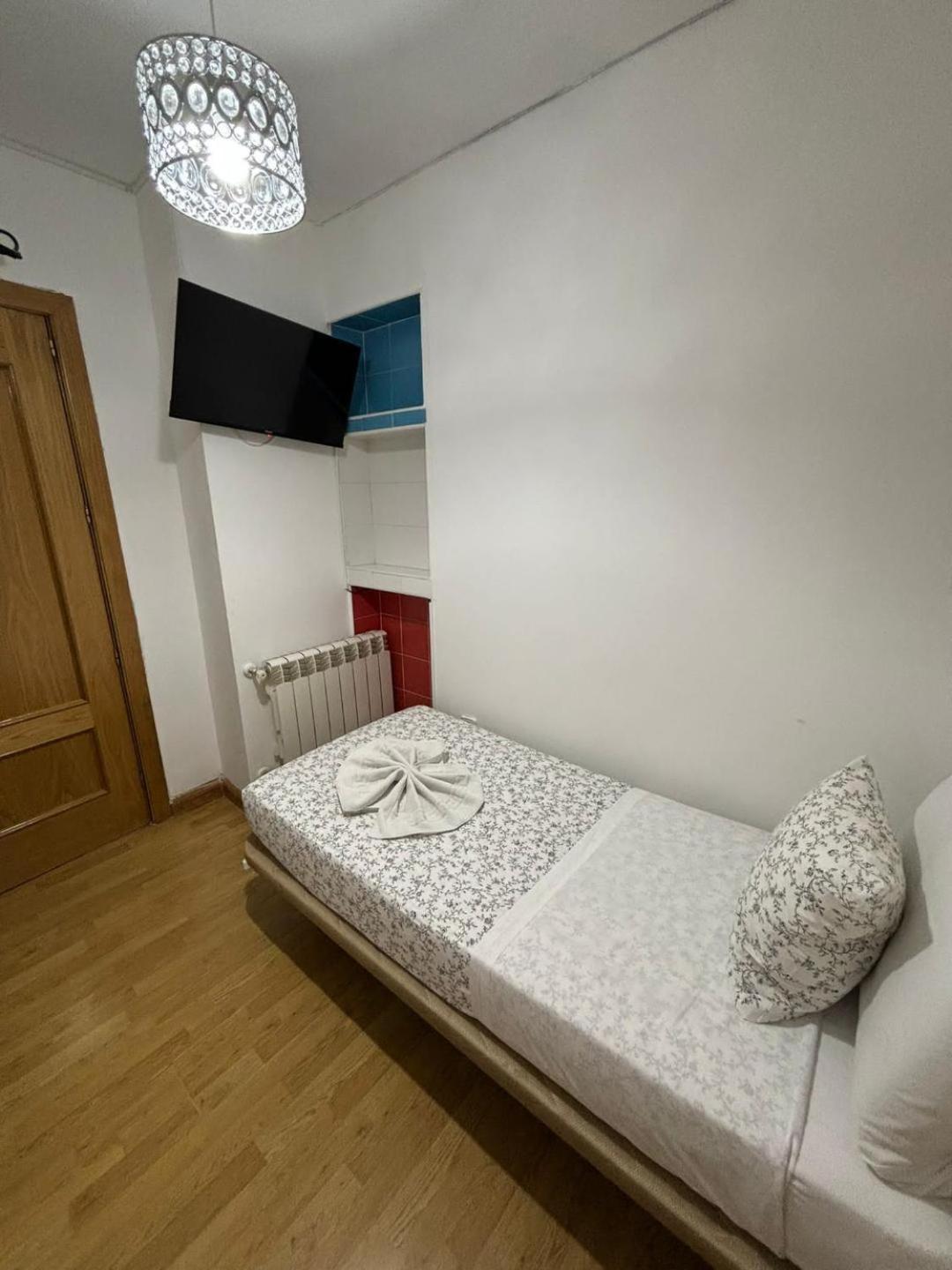 Budget Single Room