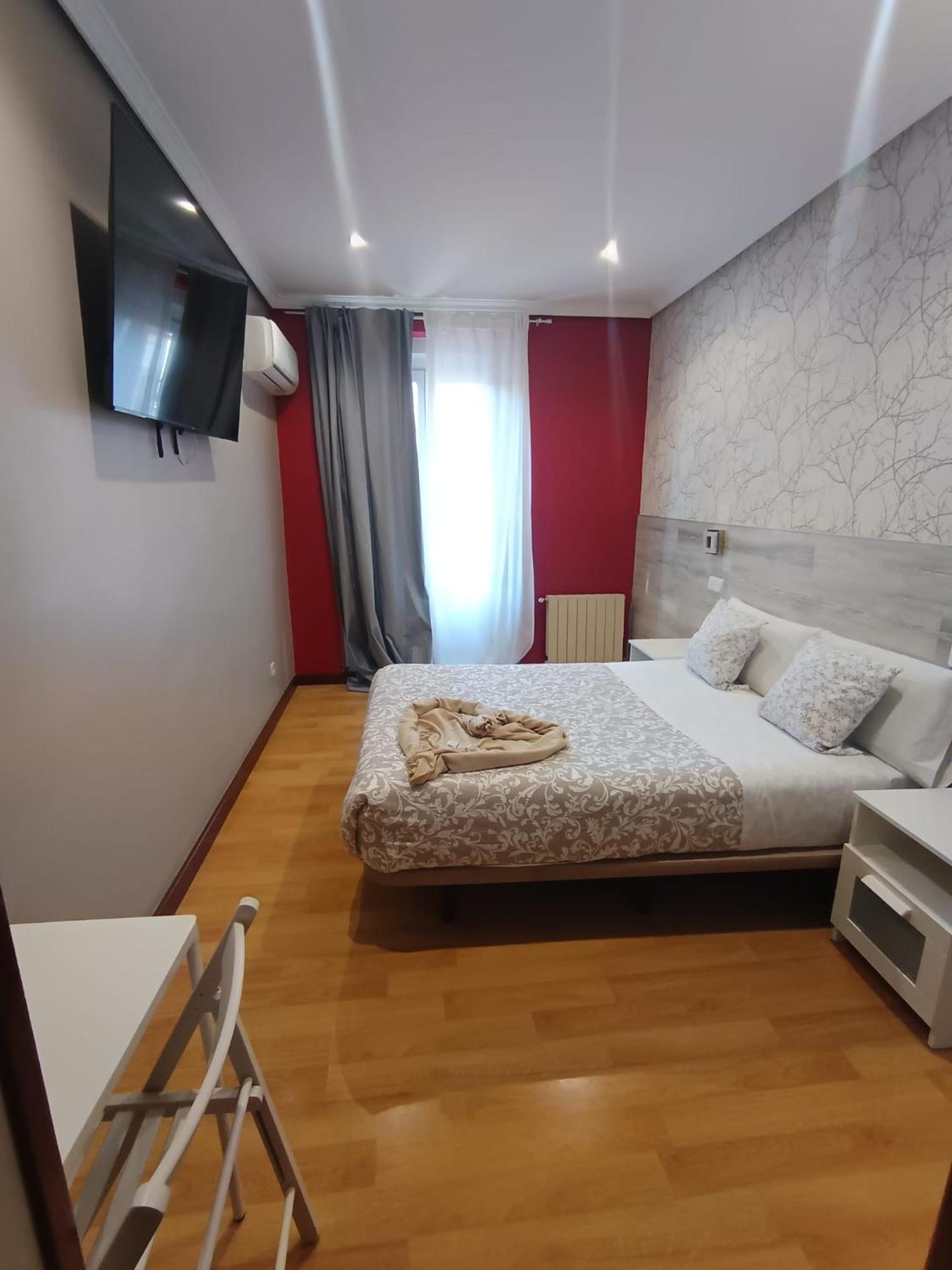 Double Room Private Bathroom